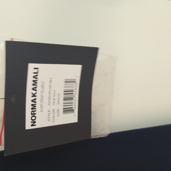 Gorgeous norma kamali navy jumpsuit, nwt - Picture 4 of 4